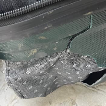 Polo&Sky Valiz Çöp Oldu Ama Yardımcı Olan Yok