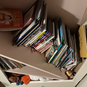 Dayanıksız Raflar Ve Yetersiz Müşteri Hizmeti