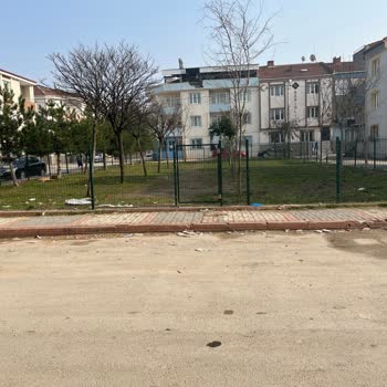 İnegöl'de Çöp Sorunu: Çocuklar İçin Temiz Bir Çevre İstiyoruz