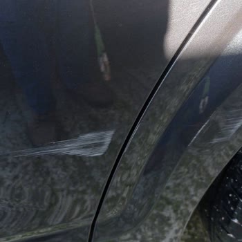Yeditepe Oto Yıkama Arabanın Her Yeri Lekeli Kalmış