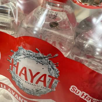 Kapalı Su Şişesinde Böcek Şoku!