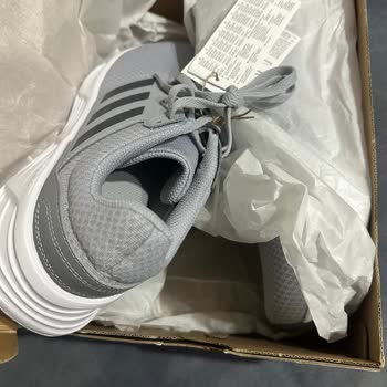 Trendyol Sent Me the Wrong Shoes and Refuses to Resolve the Issue