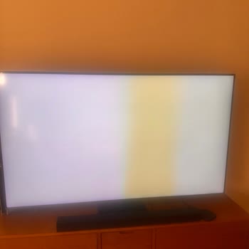 Samsung Televizyonun 2 Yılda Ekran Arızası Ve Yüksek Onarım Bedeli