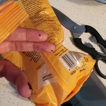 Paket Eriştelerde Böcek Sorunu