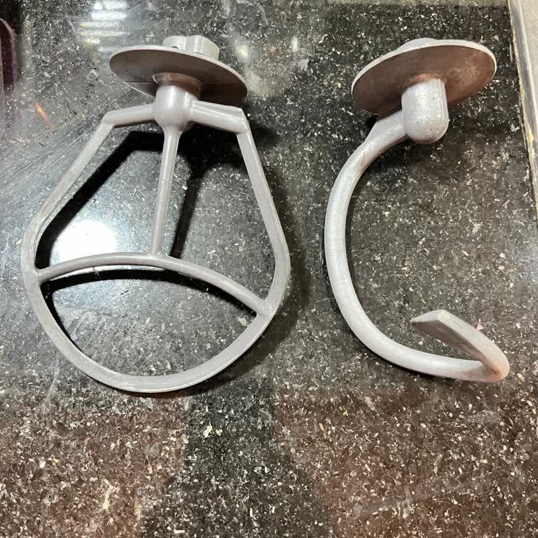 Emsan Mikser Aparatları Renk Atıyor Ve Sağlık Riski Taşıyor