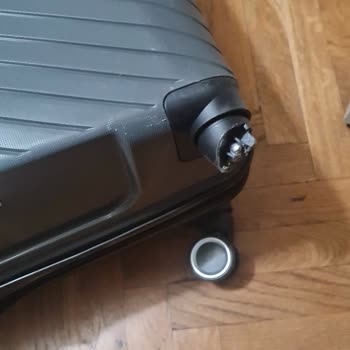 Pegasus Airlines Damaged My Daughter's Brand-New Suitcase on Flight to Skopje