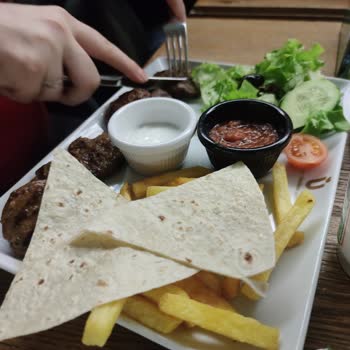 Sahil Nev Mekan'da Hayal Kırıklığı: Hizmet Ve Lezzet Sorunları