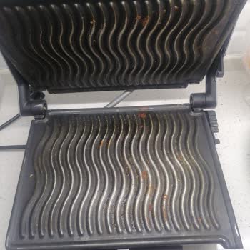 Arçelik Tost Makinesi Izgaraları Soyuluyor