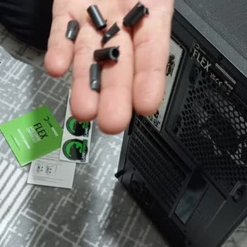 Kırık Kasa Ve Hasarlı Monitörle Gelen Sipariş Şoku