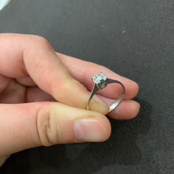 Garanti Sürecinde Mağduriyet: Tek Taş Pırlanta Yüzüğün Tekrarlayan Sorunları