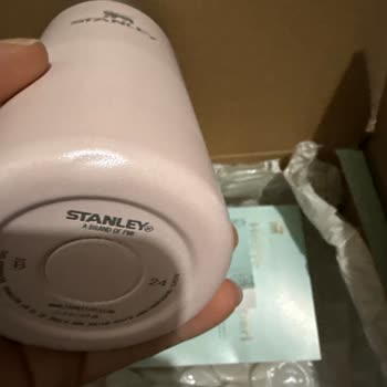 Stanley Termos Hayal Kırıklığı: Ezilmiş Ve Parfüm Kokulu