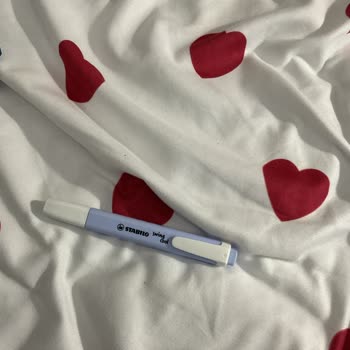 Stabilo, diseño de bolígrafo confuso y difícil de usar