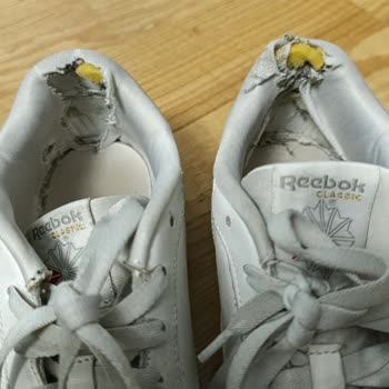 Reebok Ayakkabı Kalitesizliği Ve Garanti Sorunu