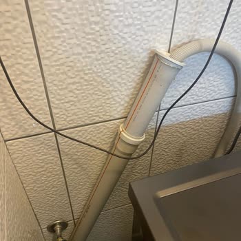 Arçelik Kurutmalı Çamaşır Makinesi: Sürekli Arızalar Ve Yetersiz Servis