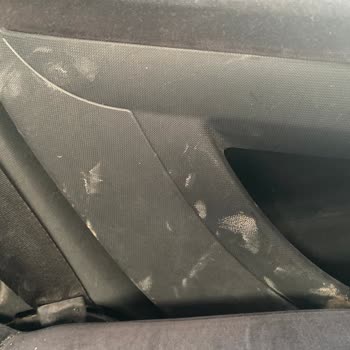 Auto Center Araba Temizliği Hayal Kırıklığı: Beklentilerin Altında Hizmet