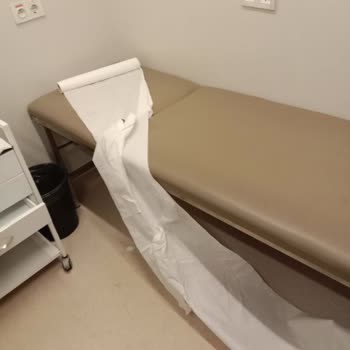 Hastanede Enjeksiyon Krizi Ve İlgisiz Personel