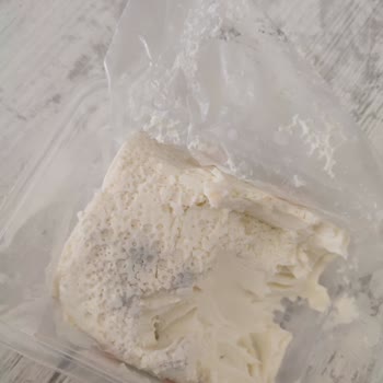 Aldığım Kaymak Küfle Kaplandı!