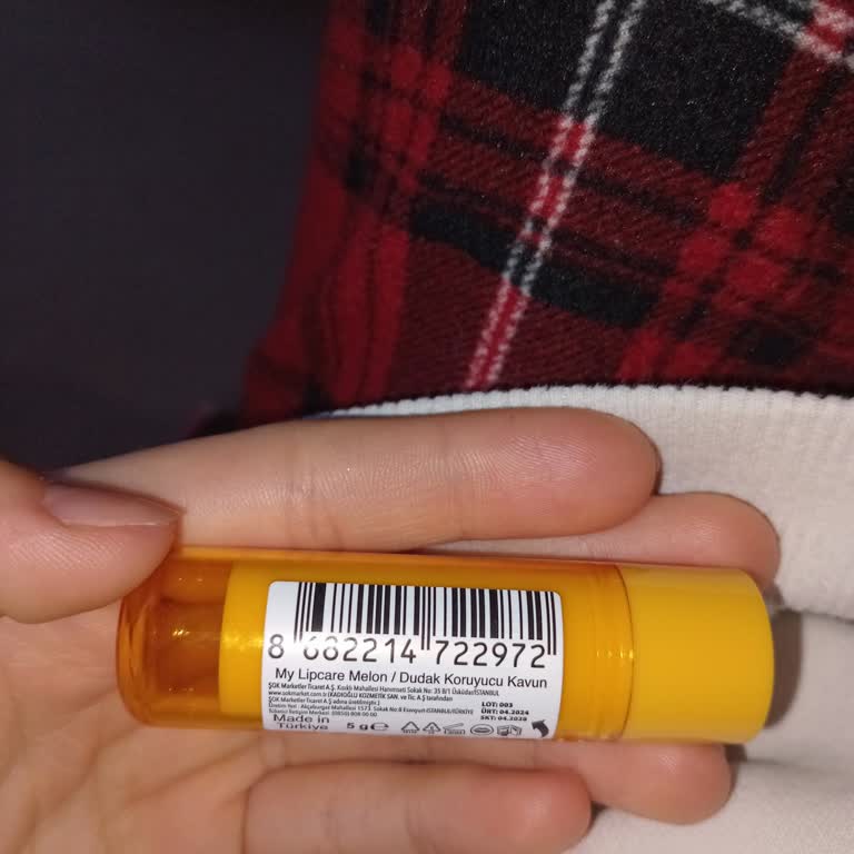 Mon Amour Lip Balm: Kimyasal Koku Sorunu