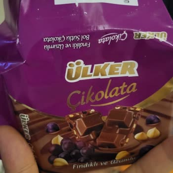 Bozuk Çikolata Ve Mağaza İlgisizliği