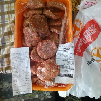 Bozuk Köfte Ve Yetersiz Müşteri Hizmeti