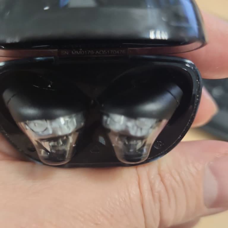 Sol Kulaklık Şarj Problemi: Kullanılamaz Durumda