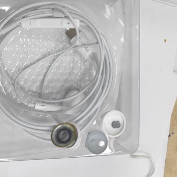 Arızalı Kulaklık Ve Yetersiz Mağaza Desteği