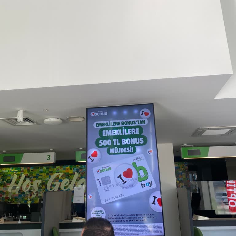 Antalya Şubesi'ndeki Gişe Hizmetinde Yaşanan Aksaklıklar