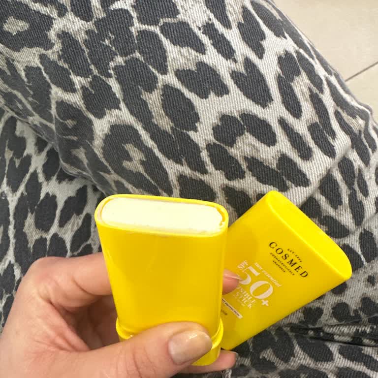 Cosmed Güneş Koruyucu Stick Ürününde Asansör Sorunu