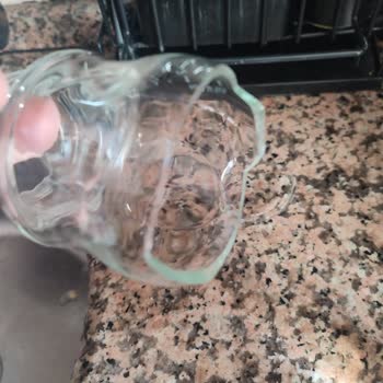 Kalitesiz Cam Biberon Tehlikesi