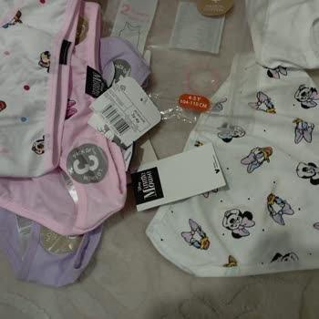 Lekeli İç Çamaşırı Şoku: LCW'den Beklenmedik Teslimat