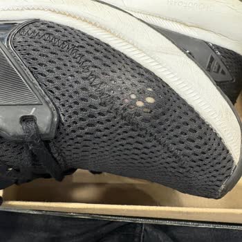 Garanti Kapsamında Olmayan Adidas Ayakkabı Sorunu