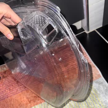 Hoover Kurutma Makinesi Su Haznesi Kapağı Sorunu