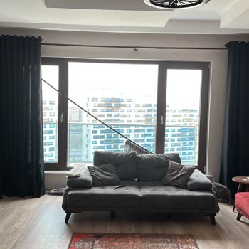 Roses Perde Sorunları Çözmek Yerine Beni Yalnız Bıraktılar!