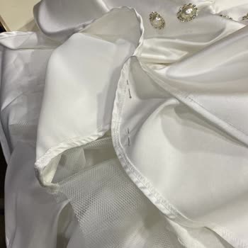 Hayal Kırıklığı Yaratan Elbise Teslimatı