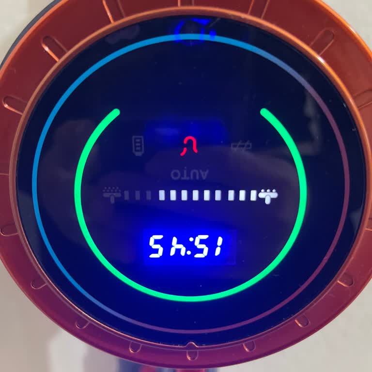 Fakir İnovator X Plus Süpürge Ekranında Sürekli Kırmızı Işık Sorunu