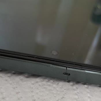 Suya Dayanıklı Denilen Realme 12'nin Kırılgan Kasası: Ürün Değişimi Veya İade Talebi