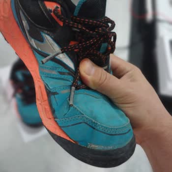 İki Ayda Yırtılan Ayakkabı Ve İade Sorunu