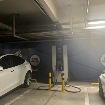 Antalya Erasta AVM'de E-Şarj İstasyonu Sorunu