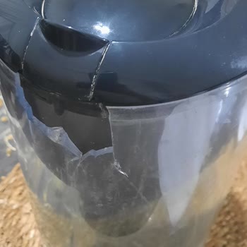 Dayanıksız Brita Sürahi Ve Bulunamayan Yedek Parçalar