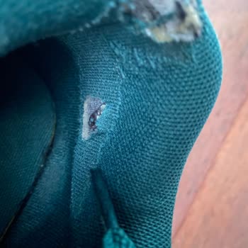 Orijinal Adidas Ayakkabının Kalitesizliği Ve Mağaza İlgisizliği