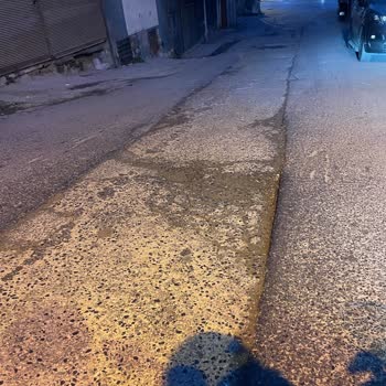 Yenisahra Mahallesi'nde Tehlikeli Yol Koşulları
