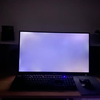 Asus Bilgisayar Işık Sızması Sorunu