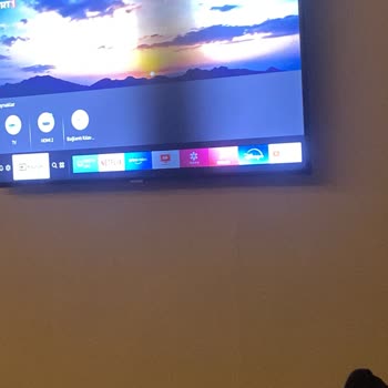 Samsung TV'de Ani Siyah Ekran Sorunu