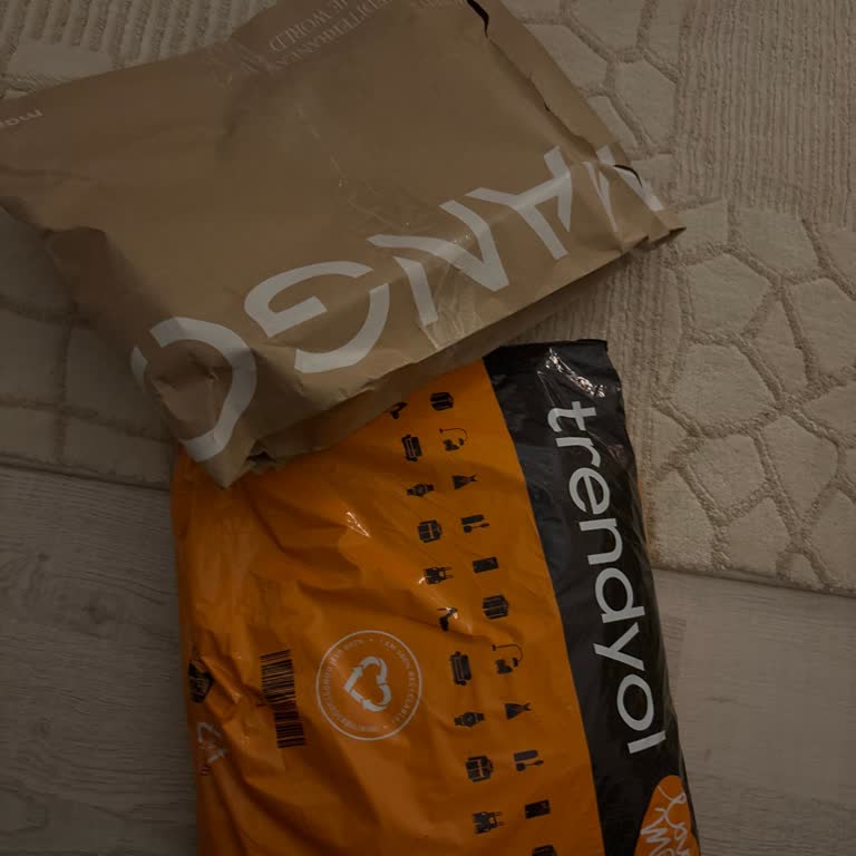 Yanlış Kargo Yönlendirmesi Nedeniyle İade Sorunu