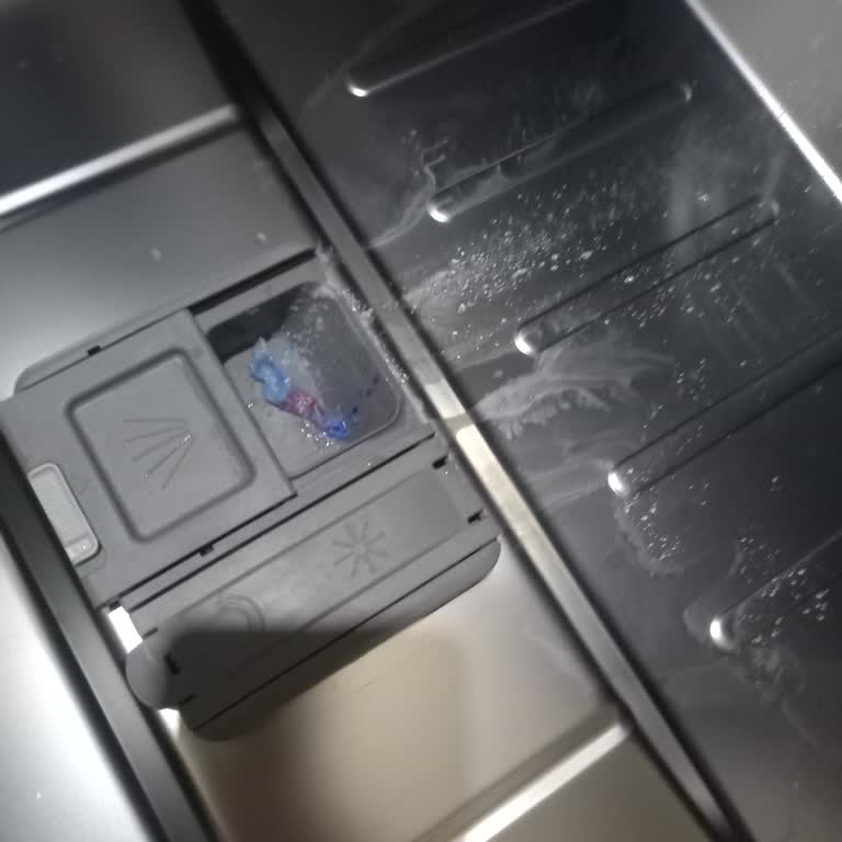 Samsung Bulaşık Makinesi Tablet Erimiyor Ve Kurutma Eksikliği!