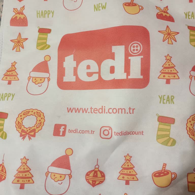 Tedi Mağazasında Poşet Zorunluluğu Ve Yüksek Fiyatlı Bez Çantalar