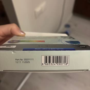 Eczaneden Alınan Kapsüllerden Kıl Çıkması Şoku