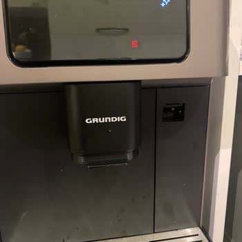 Grundig Delisia Kahve Makinesi: Sürekli Atık Hazne Arızası