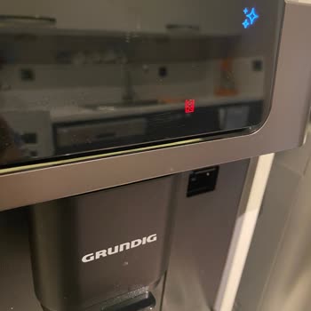 Grundig Delisia Kahve Makinesi: Sürekli Atık Hazne Arızası