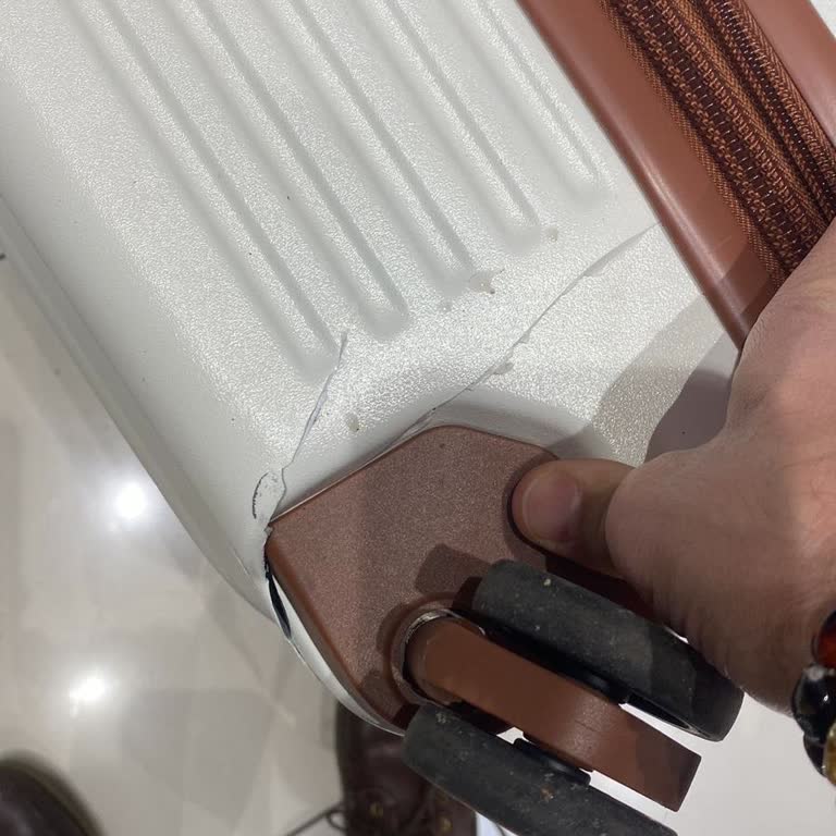 Ajet Havayolu İle Valiz Hasarı Ve Yetersiz Tazminat Teklifi